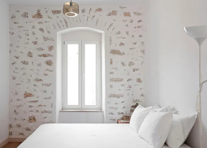 Militiko Otel Himarë